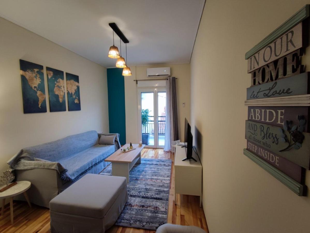 Wood & White Apartment In Historic Center With 2 Bedrooms Ioannina Buitenkant foto
