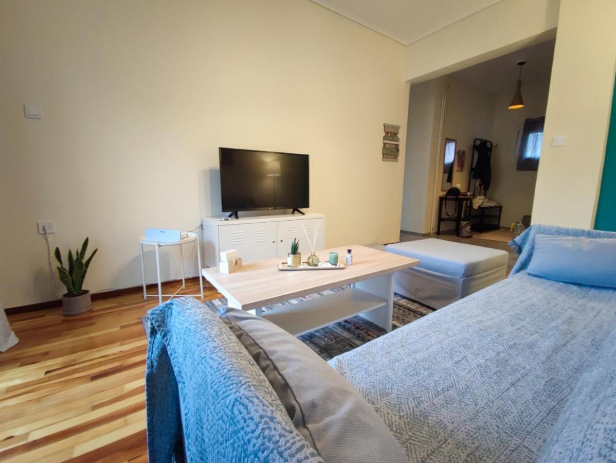 Wood & White Apartment In Historic Center With 2 Bedrooms Ioannina Buitenkant foto